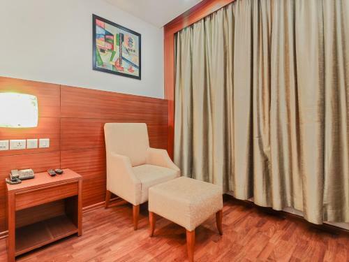 Capital O 35958 Hotel Lake View