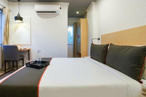 Hotel Collection O 42514 Banjara Hills