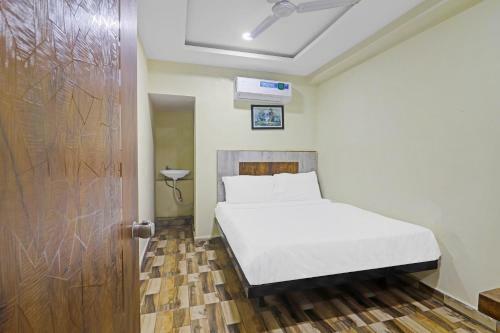 Hotel Capital O 85402 Sri Sai Regency