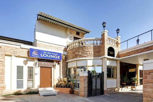 Townhouse Oak Hotel Ardency Blue