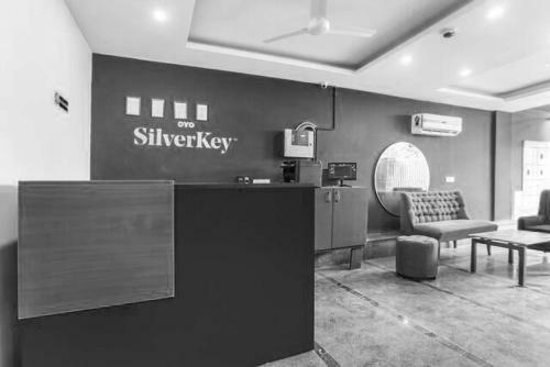 Hotel Silverkey Executive Stays 39550 Dakshin Marg Phase 2
