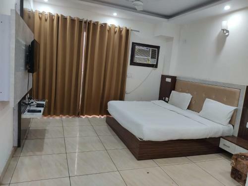 Hotel Singh Service Apartment Medanta