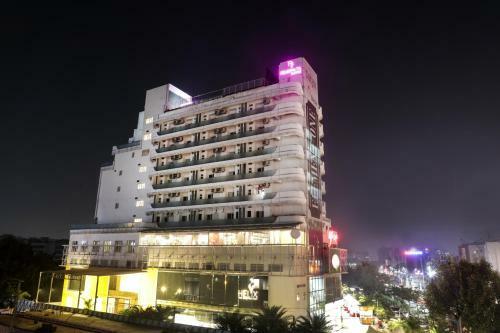 Hotel Regenta Suites Gurugram, Sohna Road, Sector 49
