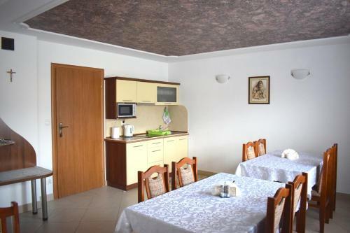Pokoje I Apartament U Lucyny