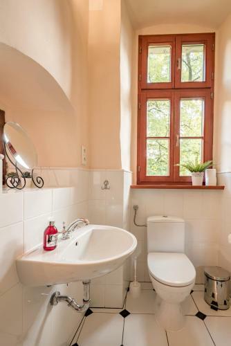 Apartamento Zamek Dobroszyce