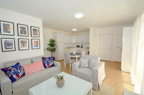 Sea And You Beachfront Apartments