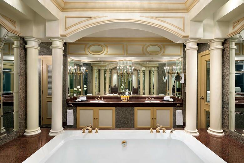 Hotel Shangri-la Bangkok