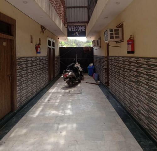Hotel Welcome By Wb Inn, Kanpur