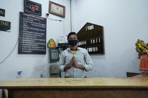 Shubh Hotel By Wb Inn, Kanpur