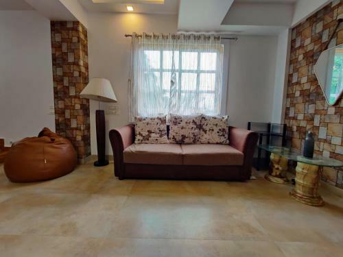 Villa Jenjon Karjat Resort - Casa Rosa