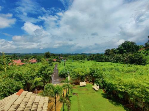 Villa Jenjon Karjat Resort - Casa Rosa