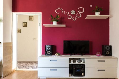 Apartments With A Parking Space Makarska - 17072