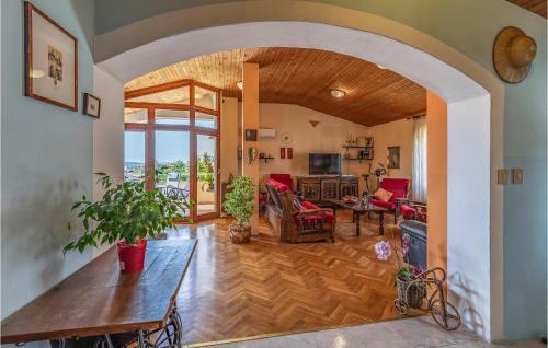 Beautiful Apartment In Medulin With 3 Bedrooms