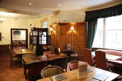 The Crown Hotel Stone