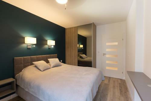 Apartlogy Aura2 105 - Experience Intelligent Living While Travelling