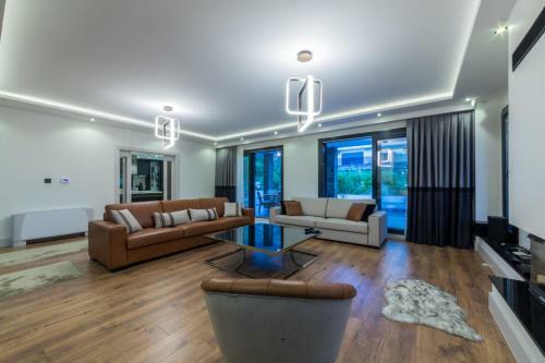 Villa Palmiye Icmeler Daily Weekly Rentals