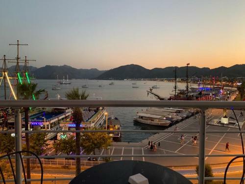Apartamento Spacious Suite With Sea View In Marmaris