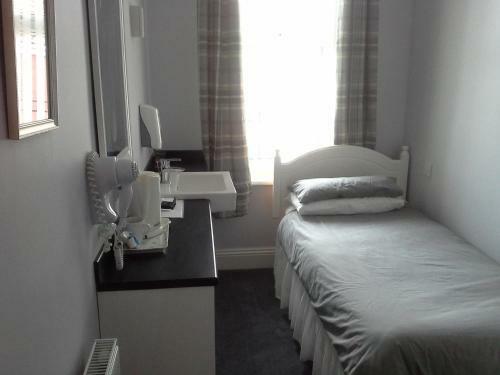Hostal Kingswood Guest House