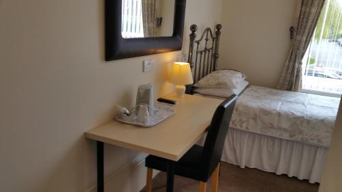 Hostal Kingswood Guest House