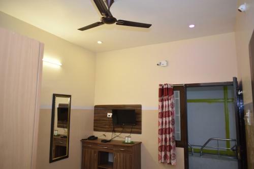 Hotel Yen Residency