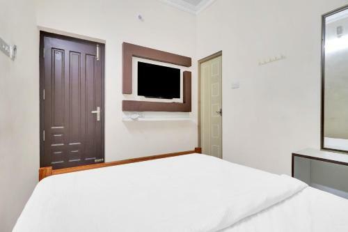 Hotel Oyo Flagship 83084 Kr Lodge