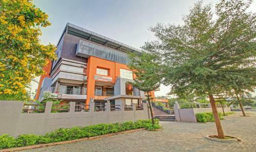 Hotel Treebo Trend Matoshree Inn Satara