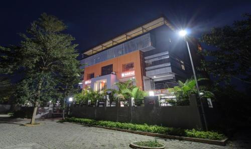 Hotel Treebo Trend Matoshree Inn Satara