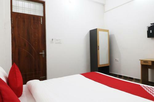 Hotel Oyo Flagship 83077 Krishna Stay Inn