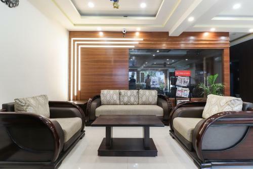 Collection O 9941 Hotel P S Grand