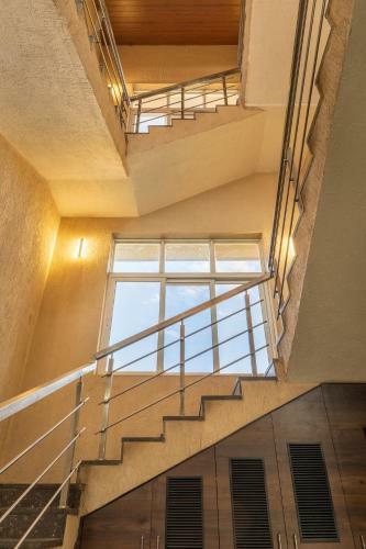 5 Bhk Luxurious Villa With Private Pool ! Kingston Villa Lonavala !