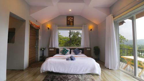 Leisurely Casa By The Hills, Pawna Lake