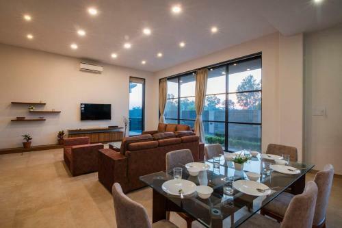 Villa Stayvista At Hillside Cove