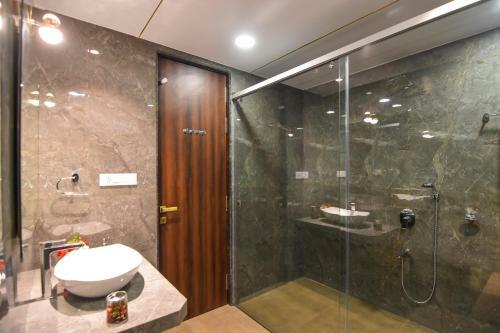 Eko Stay Gold -titanium Villa