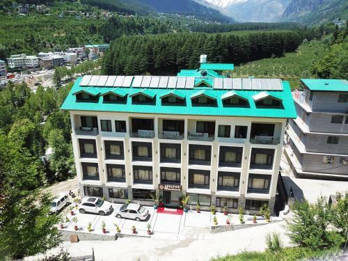 Hotel Ashapuri Residency Manali