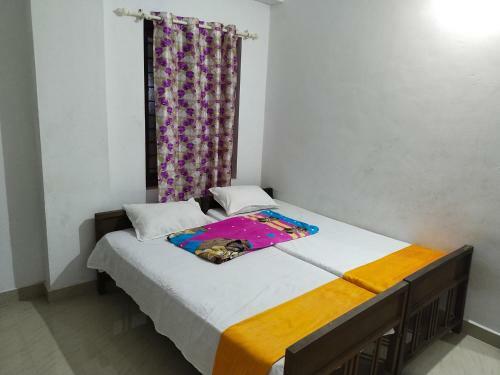 Lora Shopping Centre And Apartment