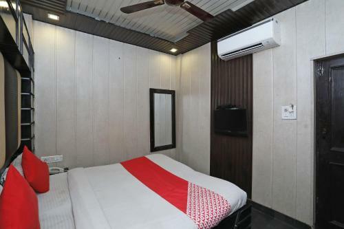Oyo 6801 Hotel Shri Sai International
