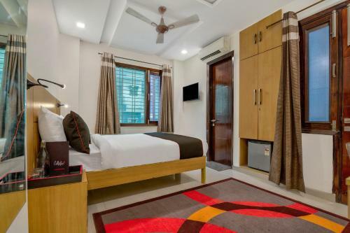 Hotel Collection O 37798 Maharaja Sadan
