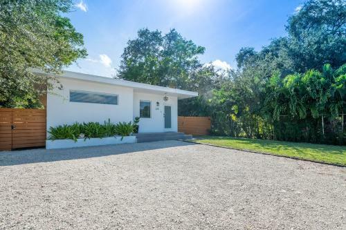Brand New! 4 Bedroom 2.5 Bath Home Next To Design District
