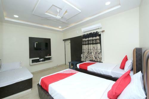Oyo 27933 Hotel Green Valley