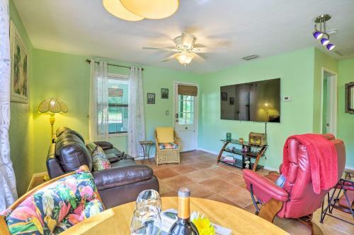 Vibrant Rockledge Home 2 Mi To Cocoa Village