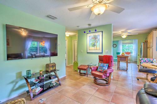 Vibrant Rockledge Home 2 Mi To Cocoa Village