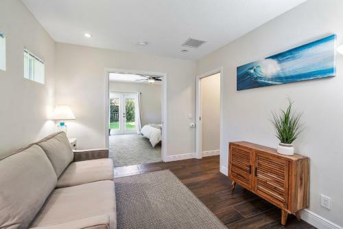 Steps To Beach! Luxe Stay/chef's Kitchen, Bbq & Lanai