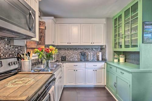 Luxe Cottage With Fire Pit Less Than 4 Mi To Olde Towne