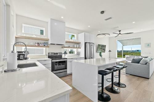 194 Riberia - Downtown Waterfront Luxury Home