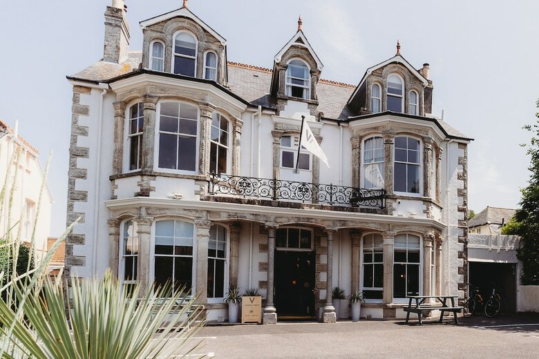 Hostal Merchant House