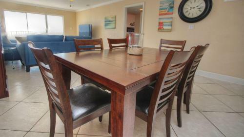 Sea Breeze By Teeming Vacation Rentals
