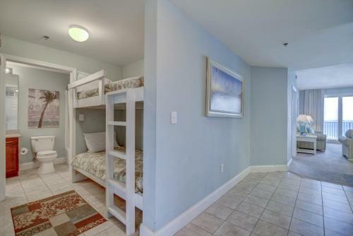 Hotel Laketown Wharf By Resort Collection