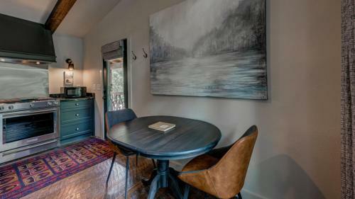 La Pequena Pecos By Escape To Blue Ridge
