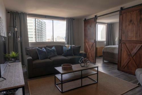 Apartamento Welcoming Barn, 2 Bedroom & 1 Bath & Parking