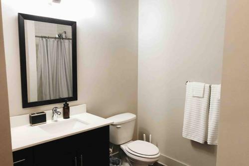 Cozy & Modern Apartment In Midtown Atlanta